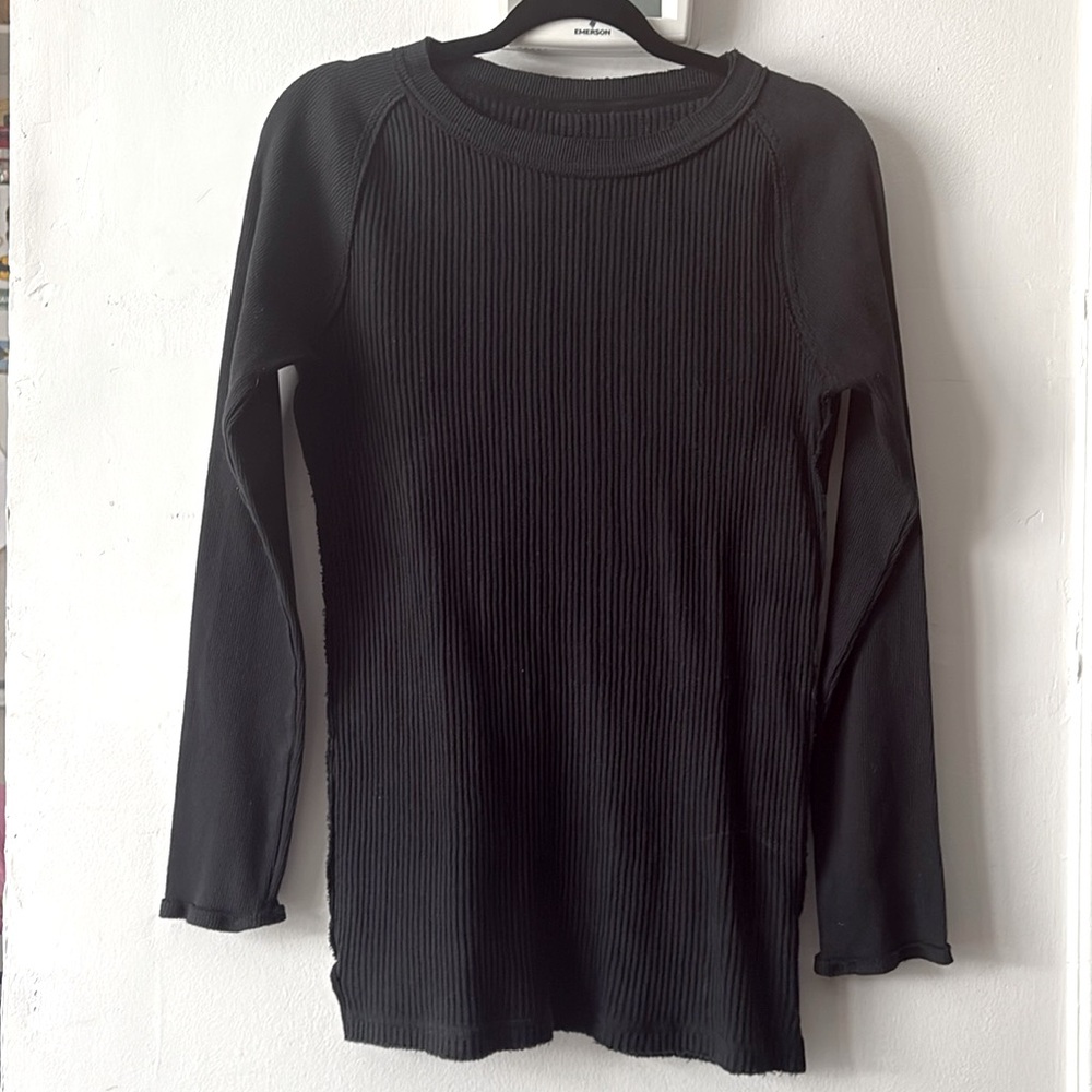 WE THE FREE - Longline Black Waffle crewneck shirt